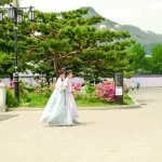 Temple Etiquette: What to Wear and How to Bow at 600-Year-Old Monasteries