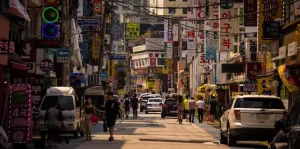 Photo Booth Culture: Finding the Best 4-Cut Studios in Myeongdong and Hongdae