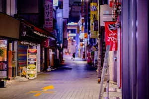 Seoul Street Food Guide: Best Markets &amp; Must-Try Bites