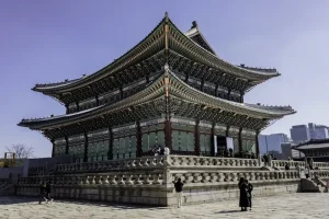 Shopping Math: How to Ask for Discounts and Understand Korean Numbers