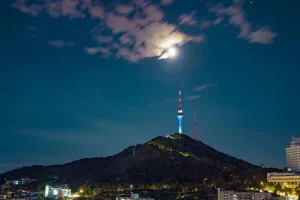 Beyond the Palaces: 10 Unique &amp; Offbeat Things to Do in Seoul